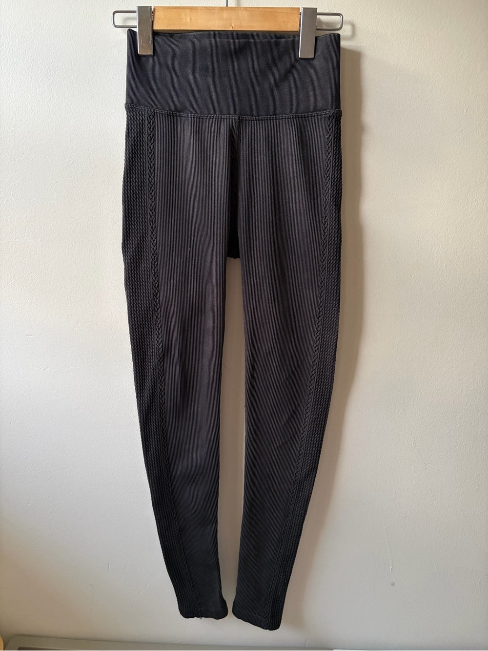 aerie Black Ribbed High-Waist Leggings with Side Texture Size S